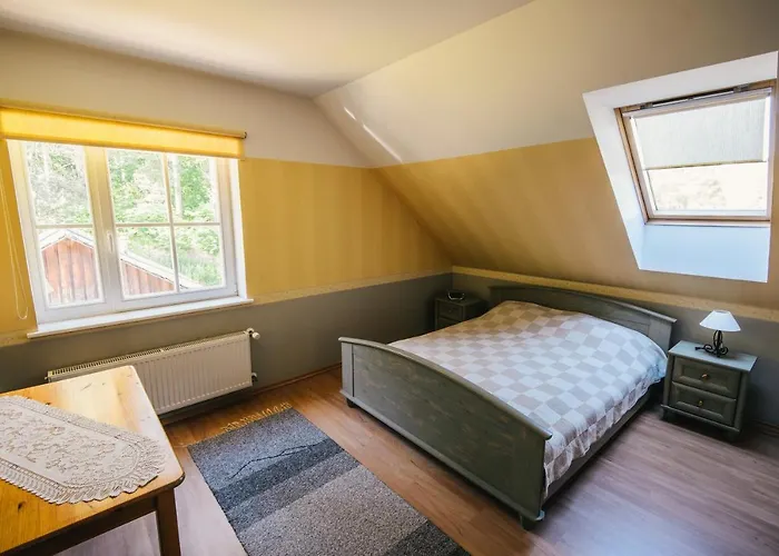 Bed & Breakfast Vanaoue Puhkekeskus Suure-Jaani