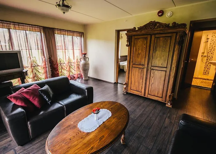 Vanaoue Puhkekeskus Suure-Jaani