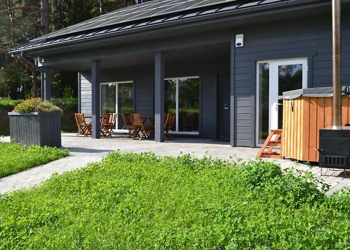 Bed & Breakfast Vanaoue Puhkekeskus Suure-Jaani